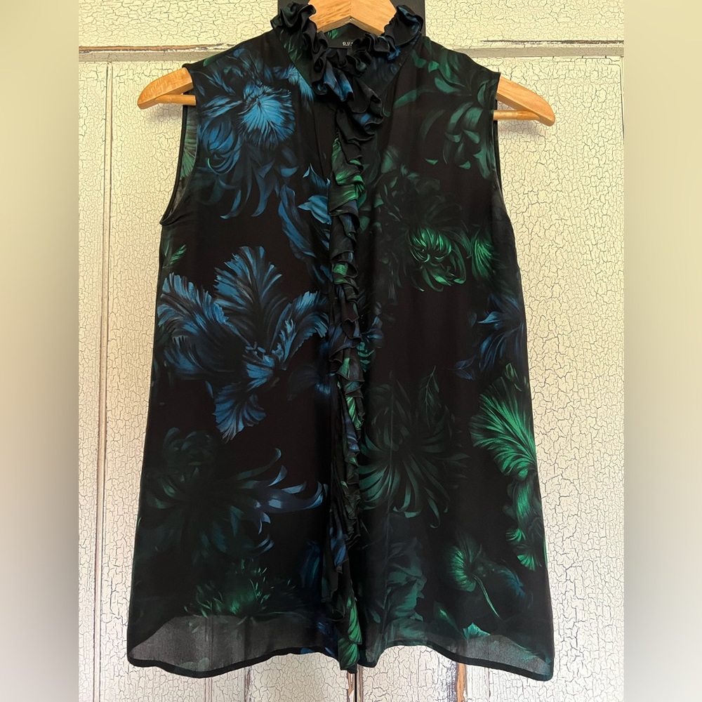 Gucci sleeveless silk blouse
